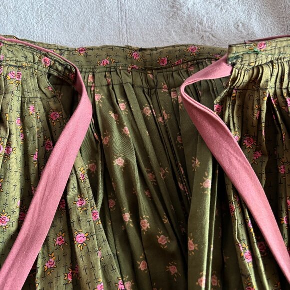 Hand Made Green & Pink Sprig Print Floral Cotton Full Folk Dance Skirt - Picture 11 of 12